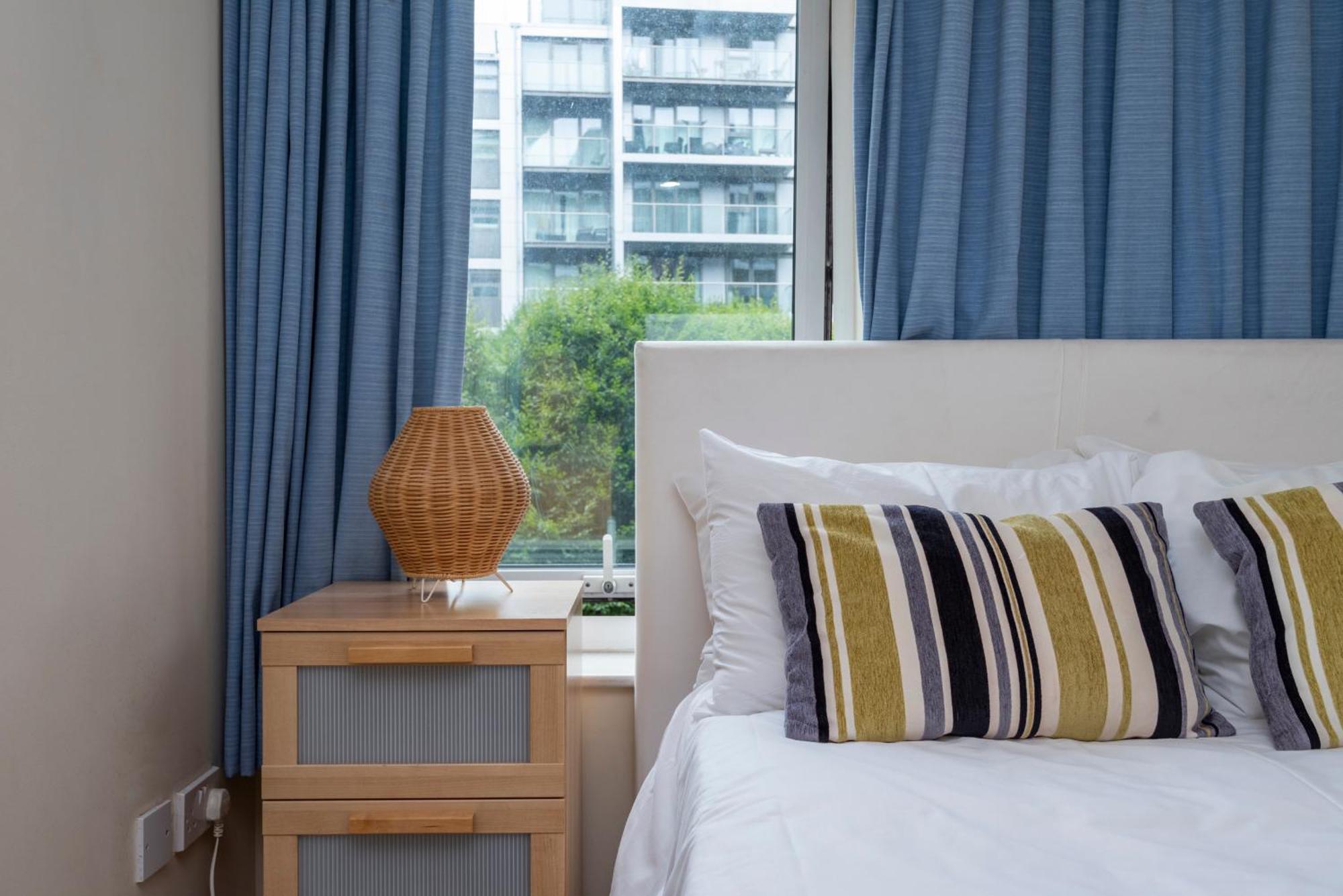 Battersea Power Station Apartment Londen Buitenkant foto